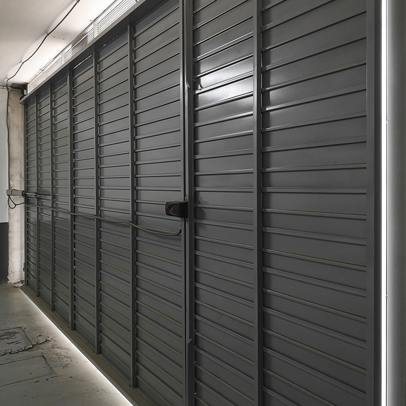 Fabricantes puertas metálicas batientes en Mataró | Puertas Garsu